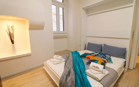 Penelope'S House Centro Storico: Diseño De Interiores, Mueble, Piso, Suelo, Madera, Habitación, Habitación, Encendiendo, Techo, Cama