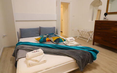 Penelope'S House Centro Storico: Mueble, Diseño De Interiores, Piso, Suelo, Madera, Habitación, Habitación, Cama, Textil, Departamento