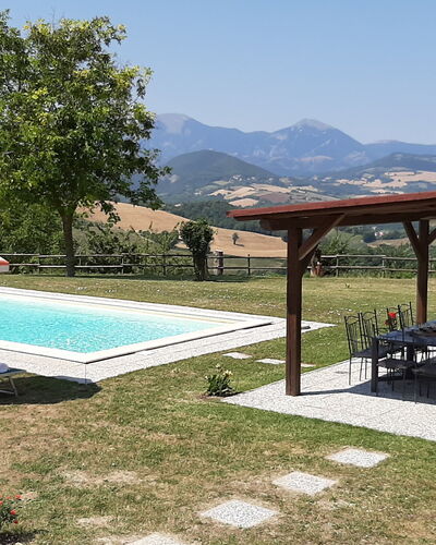Villa Felice, Private Pool and Hills: Piscina, Colina, Cordillera, Mueble Para Exteriores, Ocio, Casa De Campo, Recurso, Eco Hotel, Cresta, Valle