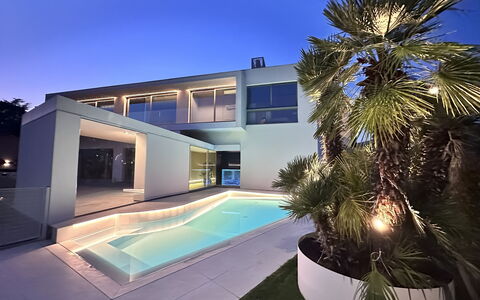 Villa Bilor Luxe: Arquitectura, Material Compuesto, Piscina, Villa, Inmuebles, Mansión, Hotel, Eco Hotel, Sombra, Diseño