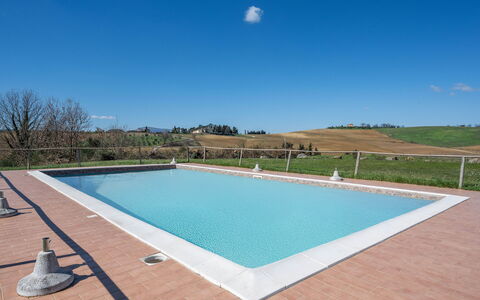 Il Giuncheto Apartments, Pool, Umbrian Countryside: Piscina, Material Compuesto, Sombra, Recurso, Thermae, Fuente De Agua, Loseta, Mueble Para Exteriores, Hacienda, Villa