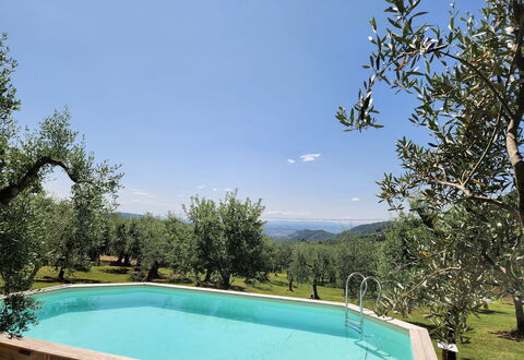 Il Casale di San Jacopo con Piscina Privata: Azul, Piscina, Sombra, Patio Interior, Paisajismo, Jardín, Eco Hotel, Inmuebles, Recurso, Yarda