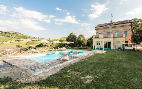 Villa Checco: Piscina, Inmuebles, Villa, Mansión, Casa De Campo, Hotel