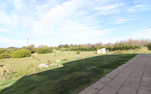 Elegante Villa Casale 50: Cielo, Tiempo De Día, Hierba, Pradera, Nube, Llanura, El Terreno Del Lote, Césped, Pasto, Prado