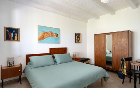 Villa Ombrone: Cama, Mueble, Habitación, Pared, Piso, Diseño De Interiores, Suelo, Lecho, Madera, Sábana