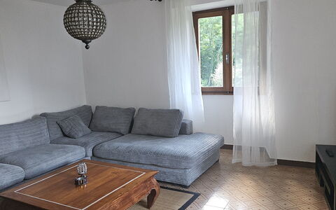The Heritage Home: Mueble, Diseño De Interiores, Sofá, Piso, Suelo, Madera, Sala, Habitación, Departamento, Casa