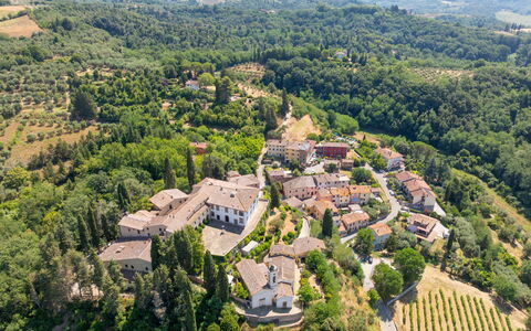 Palaia 629: Barrio Residencial, Paisaje, Vista Panorámica, Barrio, Casa, Suburbio, Área Rural, Diseño Urbano, Asentamientos Humanos, Fotografía Aérea