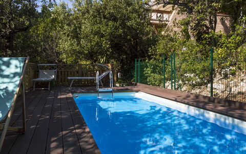Villa Sole - Exclusive Villa al Conero con Piscina: Azul, Piscina, Madera, Material Compuesto, Recurso, Ocio, Sombra, Eco Hotel, Mueble Para Exteriores, Cubierta