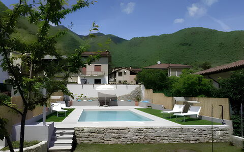 La Corte di Marga - Casa Gustet: Piscina, Mueble Para Exteriores, Recurso, Cordillera, Sombra, Jardín, Losa, Patio, Hacienda, Inmuebles