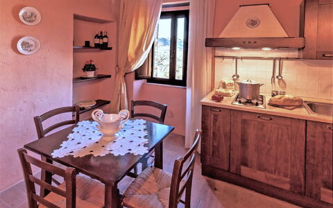 Villa Campo al Vento - Country Farm: Mueble, Diseño De Interiores, Piso, Habitación, Techo, Encendiendo, Suelo, Mesa, Cocina Y Comedor Mesa, Lámpara