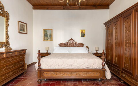 Il Leccio, Vinci, Private Pool and Tennis: Mueble, Cama, Habitación, Diseño De Interiores, Madera, Piso, Sábana, Lecho, Suelo, Habitación