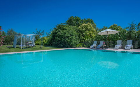 Preseglie Lake Garda: Azul, Piscina, Recurso, Ocio, Mueble Para Exteriores, Sombra, Eco Hotel, Thermae, Paisajismo, Sunlounger