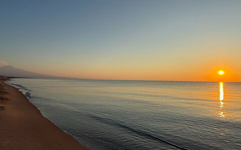Casa Amare: Cielo, Horizonte, Agua, Los Recursos Hídricos, Cuerpo De Agua, Playa, Resplandor Crepuscular, Puesta De Sol, Dom, Oscuridad
