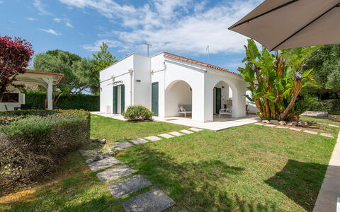 Villa Margherita: Jardín, Inmuebles, Sombra, Paisajismo, Césped, Yarda, Hacienda, Villa, Mansión, Casa De Campo
