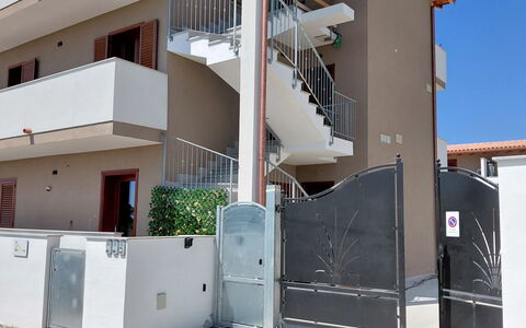 Marina di Sorso 5: Barrio Residencial, Casa, Departamento, Diseño Urbano, Balcón, Sombra, La Luz Del Día, Yeso
