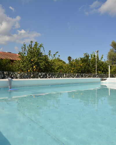 Villa Mameli: Azul, Piscina, Material Compuesto, Sombra, Recurso, Eco Hotel, Hacienda, Mueble Para Exteriores, Fuente De Agua, Villa