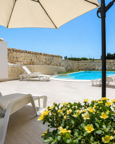 Villa Giugiola: Piscina, Mueble Para Exteriores, Recurso, Hotel, Villa, Ciudad De Vacaciones