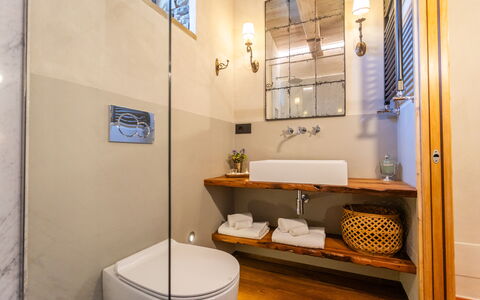 Casa Ivan: Baño, Arreglo De Tubería, Diseño De Interiores, Piso, Lavabo Del Baño, Lavabo, Suelo, Espejo, Grifo, Baño