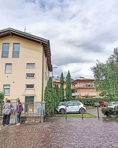 Riva Olive: Barrio Residencial, Asentamientos Humanos, Departamento, Condominio, Piscina, Recurso, Mueble Para Exteriores, Hotel, Ciudad De Vacaciones, Vacaciones