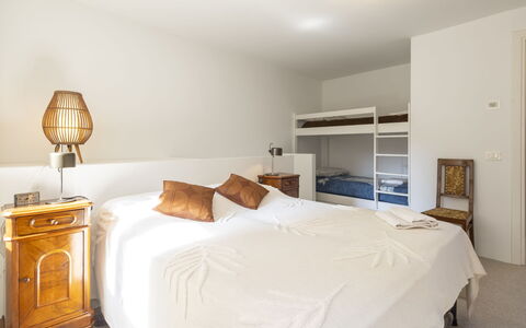 La Giuseppina: Mueble, Cama, Diseño De Interiores, Habitación, Lecho, Pared, Suelo, Piso, Sábana, Habitación