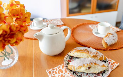 Fano Mare: Comida, Vajilla, Utensilios Para Servir, Taza, Drinkware, Taza De Café, Vajilla, Ingrediente, Mesa