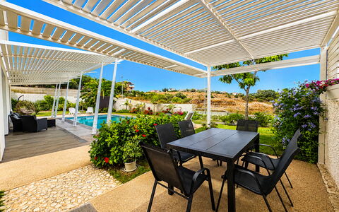 A Casa di Chica: Mueble Para Exteriores, Mueble, Sombra, Recurso, Eco Hotel, Material Compuesto, Piscina, Silla, Estructura Al Aire Libre, Patio