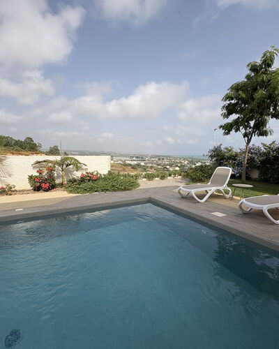 A Casa di Chica: Piscina, Mueble Para Exteriores, Recurso, Paisajismo, Fuente De Agua, Paraguas, Silla, Diseño, Sunlounger, Eco Hotel