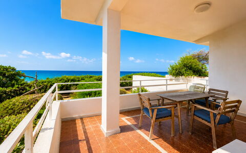 Punta Braccetto Fronte Mare: Mar, Mueble Para Exteriores, Oceano, Silla, Zona Tropical, Balcón, Eco Hotel, Recurso, Caribe