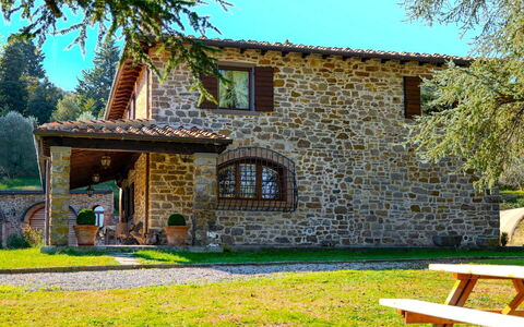 Villa la Guardiola: Cabaña, Casa De Campo, Inmuebles, Jardín, Césped, Ladrillo, Patio Interior, Hacienda
