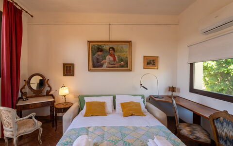 Casa dello Scrittore: Mueble, Pared, Habitación, Cama, Diseño De Interiores, Madera, Suelo, Piso, Sábana, Lecho