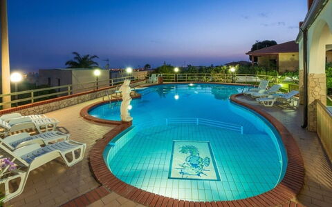 Villa Sole Mare: Recurso, Piscina, Hotel, Eco Hotel, Villa, Ciudad De Vacaciones