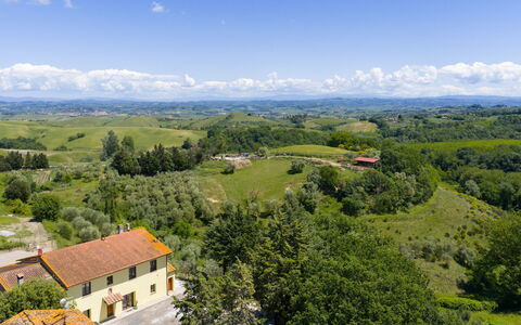 Villa i Fiori: Paisaje, Pradera, Colina, Área Rural, Llanura, Hill Station, Prado, Pueblo, Pasto, Campo