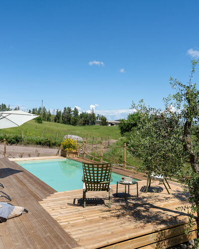 Villa i Fiori: Piscina, Mueble Para Exteriores, Jardín, Mueble, Sunlounger, Paraguas, Recurso, Silla, Cubierta, Eco Hotel