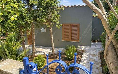 Porto Luna 1: Sombra, Jardín, Paisajismo, Maceta, Patio Interior, Patio, Yarda, Hacienda, Eco Hotel, Planta De Casa