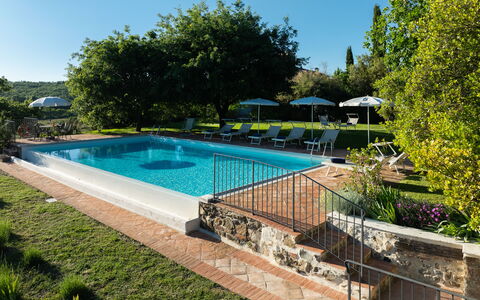 Villa Santa Barbara: Piscina, Azul, Recurso, Eco Hotel, Sombra, Jardín, Fuente De Agua, Hacienda, Inmuebles, Mueble Para Exteriores