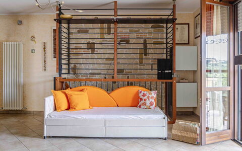 Casa Dolceconero: Mueble, Diseño De Interiores, Madera, Piso, Suelo, Sofá, Encendiendo, Habitación, Sala