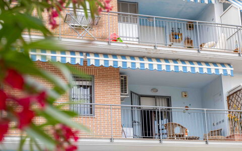 Casa Dolceconero: Balcón, Metal, Hierro, Balaustre, Porche, Pretil, Toldo, Planta De Casa, Cerca