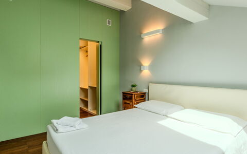Zani: Diseño De Interiores, Suelo, Piso, Techo, Habitación, Departamento, Cama, Habitación, Marco De La Cama, Lecho