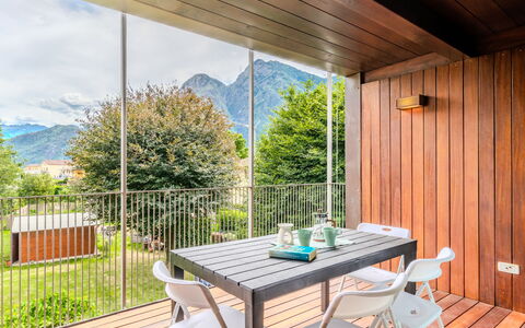 Zani: Madera Dura, Cubierta, Manchas De Madera, Suelos De Madera, Porche, Silla, Tablón, Mueble Para Exteriores, Cocina Y Comedor Mesa, Eco Hotel