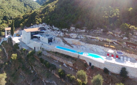 Villetta Farfallina: Hill Station, Piscina, Recurso, Ciudad De Vacaciones, Vacaciones, Eco Hotel, Hotel
