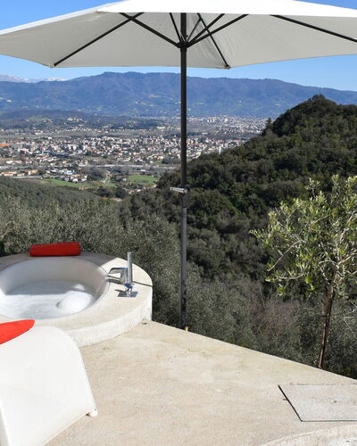 Villetta Farfallina: Mueble, Mueble Para Exteriores, Silla, Paraguas, Sombra, Sunlounger, Piscina, Eco Hotel, Mesa Al Aire Libre, Brazo