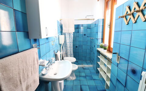 Margherita: Piso, Diseño De Interiores, Suelo, Habitación, Loseta, Planta De Casa, Arreglo De Tubería, Hotel