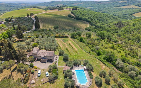 San Sano Retreat, Chianti Vineyard Views & Diving: Casa, Paisaje, Área Rural, Inmuebles, El Terreno Del Lote, Cabaña, Casa De Campo, Pueblo, Vista Panorámica, Paisajismo