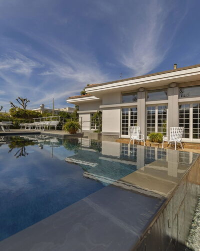 Villa Clara: Arquitectura, Casa, Piscina, Material Compuesto, Inmuebles, Fuente De Agua, Mansión, Recurso, Villa, Eco Hotel