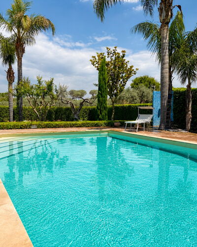 Villa Simona: Piscina, Azul, Agua, Recurso, Material Compuesto, Eco Hotel, Ocio, Sombra, Fuente De Agua