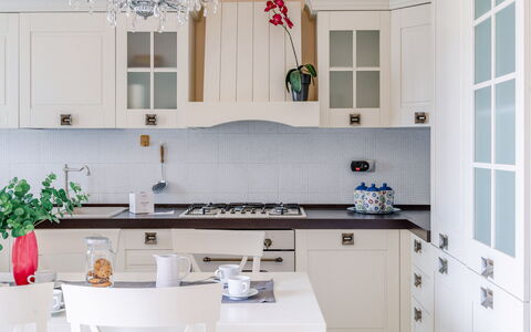 Sweet Loreto: Mueble, Diseño De Interiores, Cocina, Gabinetes, Madera, Mostrador, Alacena, Casa, Piso, Encendiendo