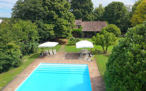 Villa Dorina: Piscina, Recurso, Jardín, Sombra, Inmuebles, Césped, Hacienda, Patio Interior, Eco Hotel, Casa De Campo