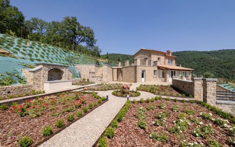 Villa Maddalena alla Guglielmesca: Paisaje, Arbusto, Área Rural, Jardín, Cobertura Del Suelo, Inmuebles, Paisajismo, Casa De Campo, Pueblo, Plantación