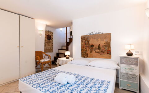 Casetta Pantasina: Mueble, Departamento, Habitación, Planta De Casa, Recurso, Maceta, Silla, Cama, Hotel, Lecho