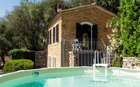 Casetta Pantasina: Piscina, Mueble Para Exteriores, Recurso, Inmuebles, Eco Hotel, Patio Interior, Cabaña, Jardín, Silla, Yarda